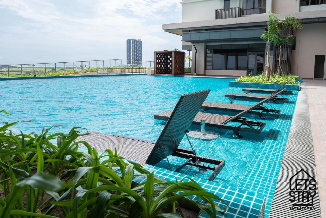 Bali Premier Residence Melaka Esterno foto